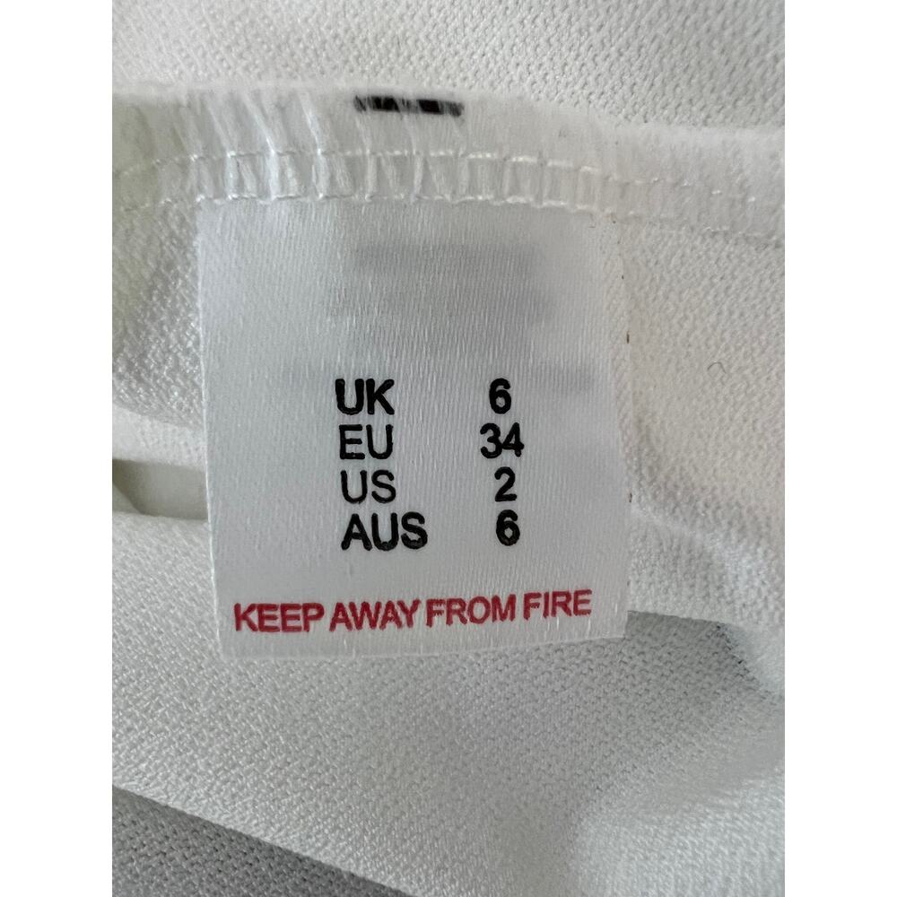 NWT Missguided Long Sleeve Asymmetrical Low Cut V Neck Bodycon White Dress 2 - Picture 4 of 6